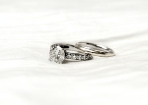 wedding rings - what to do with a wedding ring after divorce