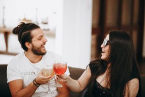 advice on dating after divorce can lead to a nice meetup like this happy couple sharing a cocktail